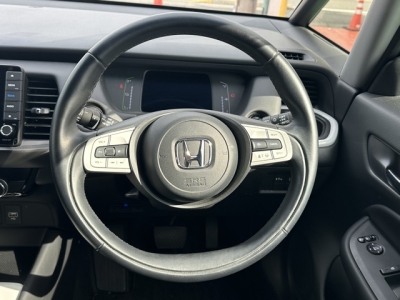 フィット(ホンダ)中古車 内外装写真