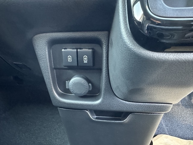 ソリオ(スズキ)登録済未使用車 16