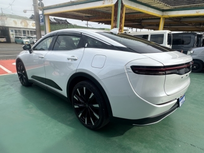 クラウンクロスオーバー(トヨタ)中古車 後方