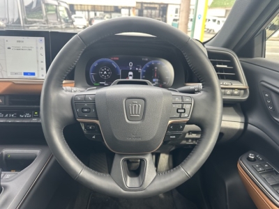 クラウンクロスオーバー(トヨタ)中古車 内外装写真他１