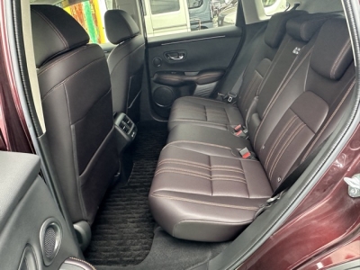ZR-V(ホンダ)中古車 後席内装