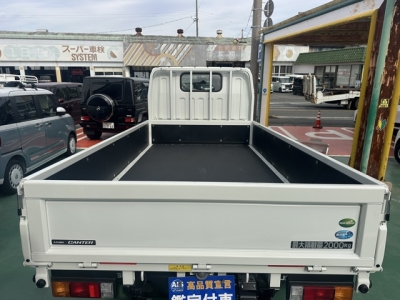 キャンター(三菱)登録済未使用車 内外装写真他1