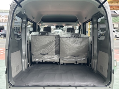 エブリイバン(スズキ)届出済未使用車 内外装写真他２