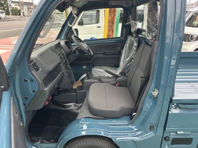 キャリートラック(スズキ)届出済未使用車 前席内装