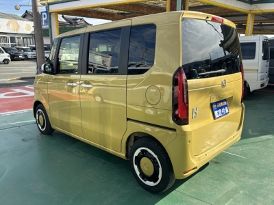 新型N-BOX(ホンダ)中古車 後方