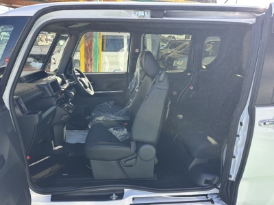 タントカスタム(ダイハツ)中古車 前席内装