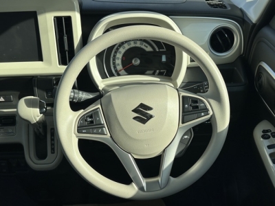 ワゴンRスマイル(スズキ)届出済未使用車 内外装写真