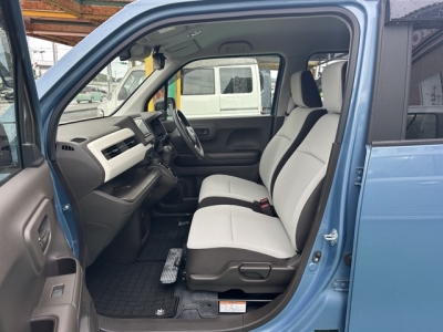 N-WGN(ホンダ)中古車 前席内装