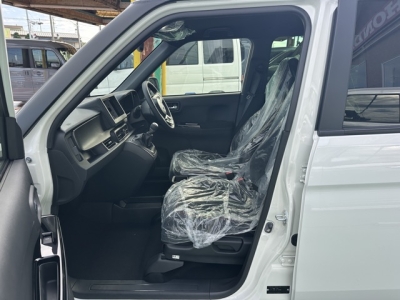 N-ONE(ホンダ)届出済未使用車 前席内装
