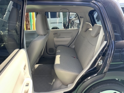 ラパン(スズキ)ディーラ-試乗車 後席内装