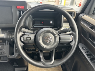 新型スペーシア(スズキ)届出済未使用車 内外装写真