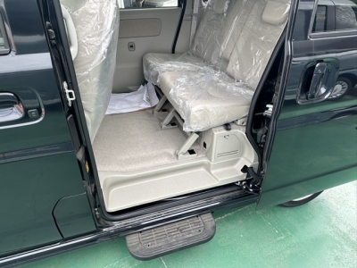 エブリイワゴンのOEM(スズキ)届出済未使用車 内外装写真