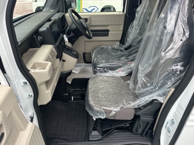 N-VAN e(ホンダ)届出済未使用車 前席内装
