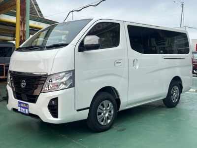 キャラバン(ニッサン)登録済未使用車 前方
