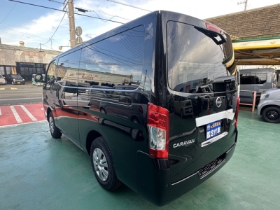 キャラバン(ニッサン)登録済未使用車 後方