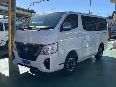 キャラバン(ニッサン)登録済未使用車 前方