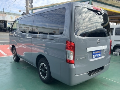 キャラバン(ニッサン)登録済未使用車 後方