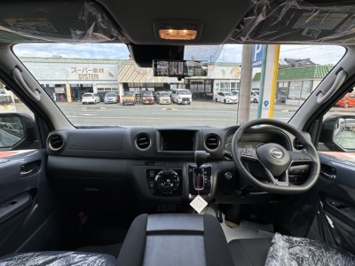 キャラバン(ニッサン)登録済未使用車 内外装写真