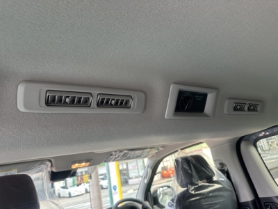 キャラバン(ニッサン)登録済未使用車 内外装写真他１