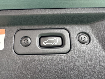 デリカD:5 4WD(三菱)レンタＵＰ 内外装写真他２