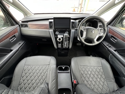 デリカD:5 4WD(三菱)レンタＵＰ 内外装写真