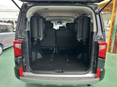 デリカD:5 4WD(三菱)レンタＵＰ 内外装写真他１