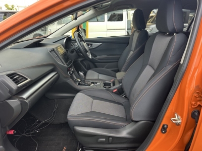 XV(スバル)登録済未使用車 前席内装