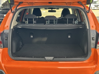 XV(スバル)登録済未使用車 内外装写真