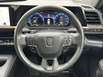 クラウンクロスオーバー(トヨタ)中古車 内外装写真