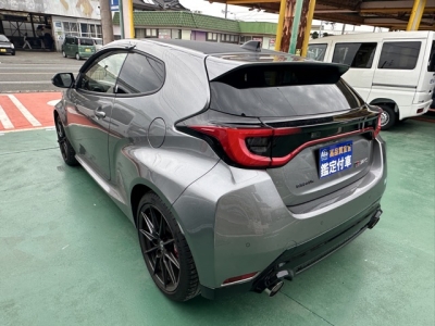 GRヤリス(トヨタ)中古車 後方