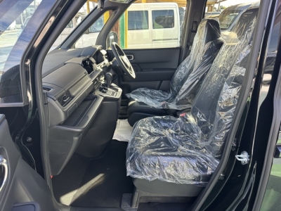 ステップワゴン(ホンダ)登録済未使用車 前席内装