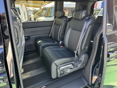 ステップワゴン(ホンダ)登録済未使用車 後席内装