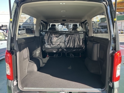 キャラバン(ニッサン)登録済未使用車 内外装写真他２