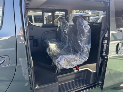 キャラバン(ニッサン)登録済未使用車 後席内装