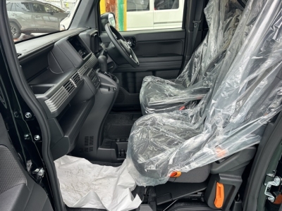 N-VAN(ホンダ)届出済未使用車 前席内装