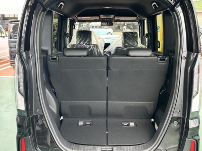 新型N-BOX(ホンダ)届出済未使用車 内外装写真他１