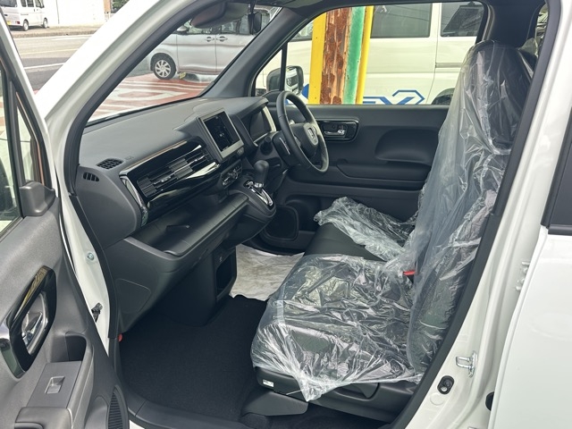 N-WGN(ホンダ)届出済未使用車 3