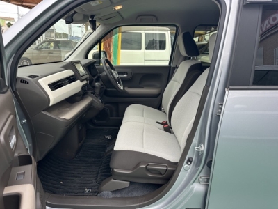 N-WGN(ホンダ)中古車 前席内装