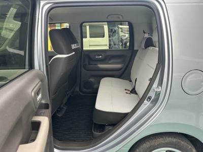 N-WGN(ホンダ)中古車 後席内装