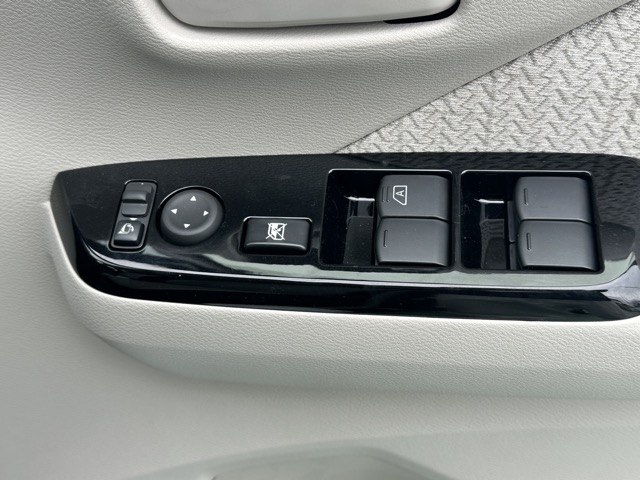 デイズ(ニッサン)届出済未使用車 13