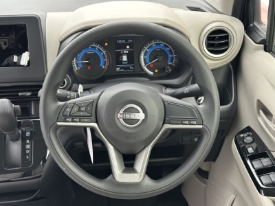 デイズ(ニッサン)届出済未使用車 内外装写真