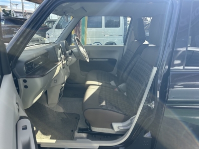 ラパンLC(スズキ)中古車 前席内装