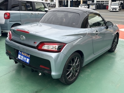 コペンのOEM(ダイハツ)中古車 後席から見た前席