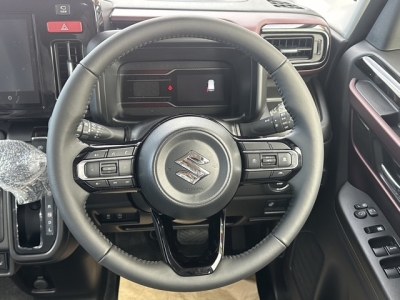 新型スペーシアカスタム(スズキ)届出済未使用車 内外装写真