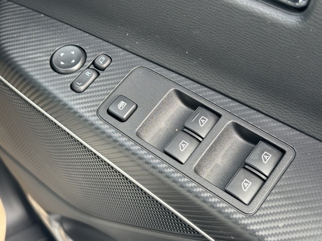 デリカD:5(三菱)レンタ登録済未使用車 15