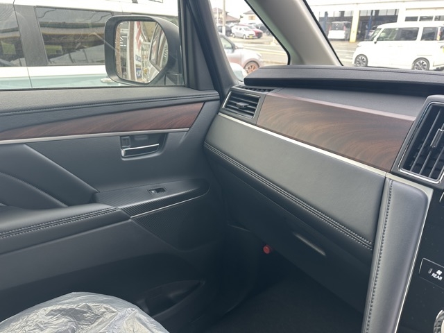 デリカD:5(三菱)レンタ登録済未使用車 20