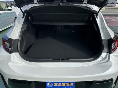 GRカローラ(トヨタ)中古車 内外装写真他