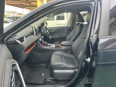 ＲＡＶ４(トヨタ)中古車 前席内装