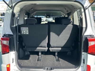 デリカD:5 4WD(三菱)レンタＵＰ 内外装写真他２