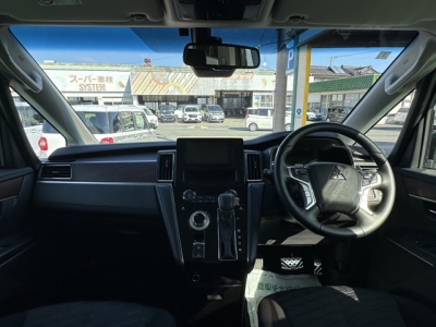 デリカD:5 4WD(三菱)レンタＵＰ 内外装写真